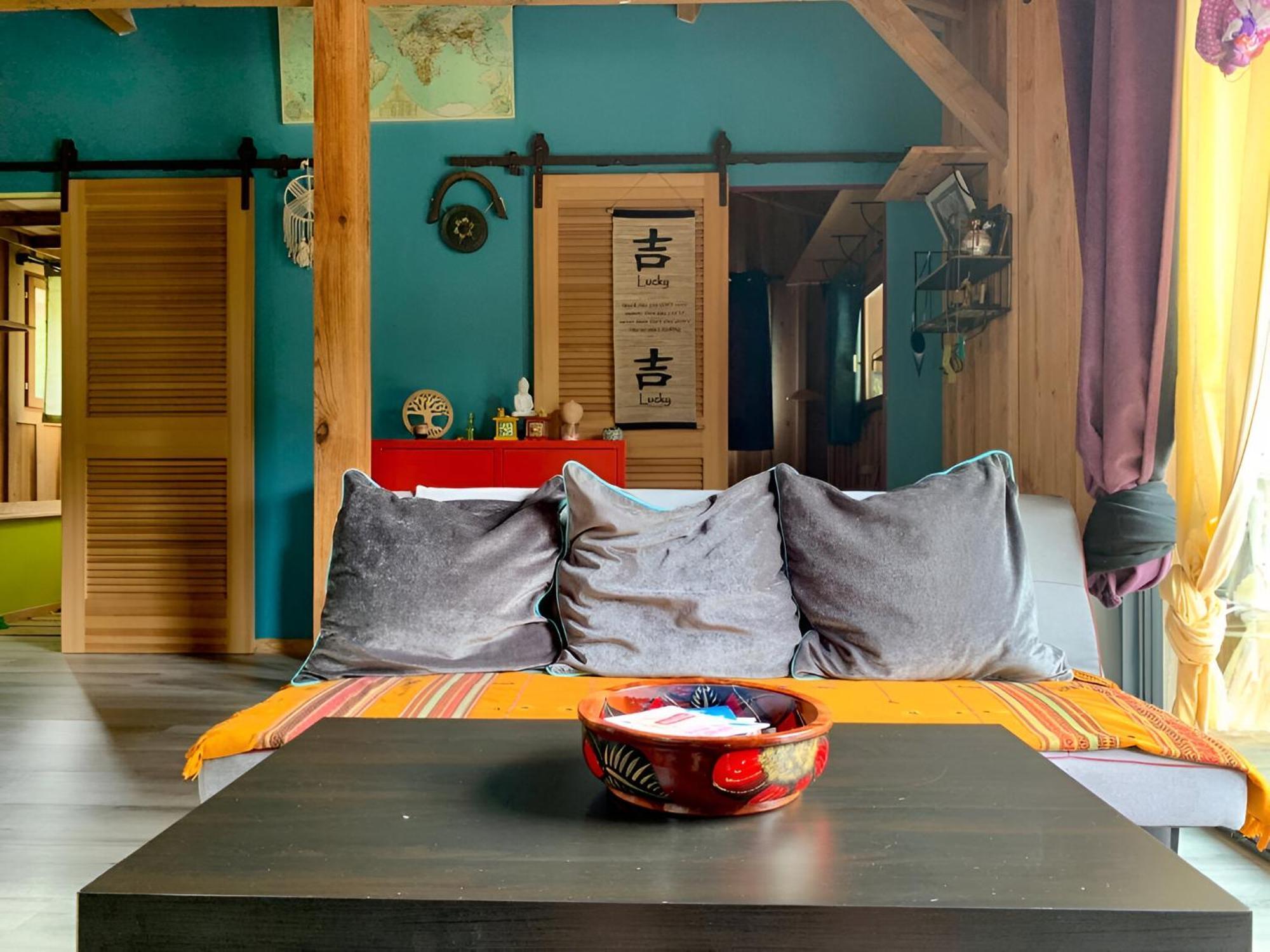 Apartment Into The Wild - Nos 5 